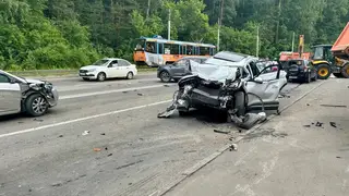 Массовое ДТП в Кузбассе: на шоссе в Кемерово пострадали 27 автомобилей (видео) Массовое ДТП в Кузбассе: на шоссе в Кемерово пострадали 27 автомобилей (видео)