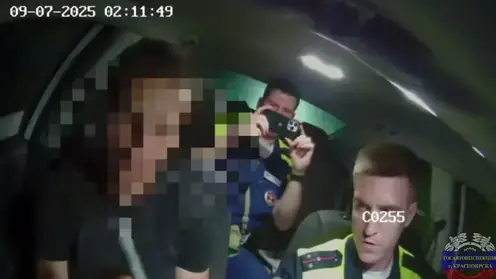 Полицейские открыли стрельбу, чтобы остановить пьяного водителя в Красноярске (видео)