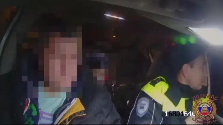 В Красноярске пьяный водитель попался с маленьким сыном в машине