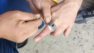 Спасатели Краснотуранска пришли на помощь мужчине, застрявшему в кольце