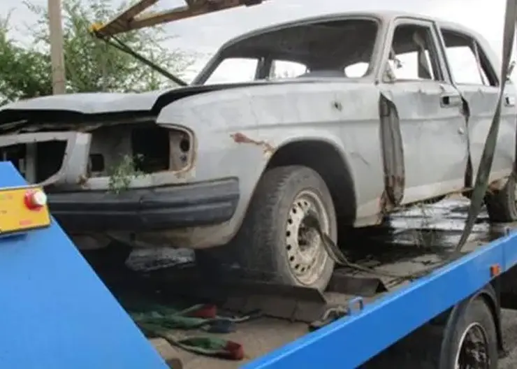 Ленинский район Красноярска очистили от 38 брошенных автомобилей