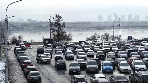 Новая платная парковка заработает в Красноярске возле Коммунального моста