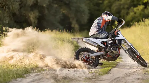 МВД ограничит использование питбайков на дорогах из-за роста аварийности