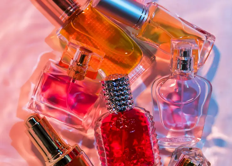 В Красноярске предпринимателя оштрафовали за продажу парфюма без информации на русском языке