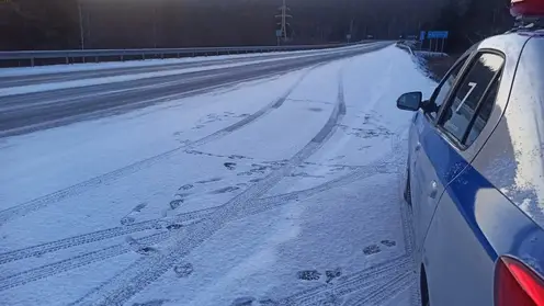 Автоинспекторы Красноярска предупреждают водителей о смене погоды