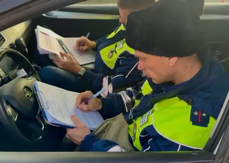 Автомобилист из красноярского края получил 50 протоколов за один день