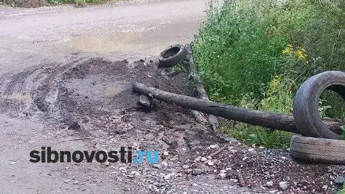 Обрушившуюся из-за ливня дорогу в Октябрьском районе жители просили отремонтировать ещё в июне