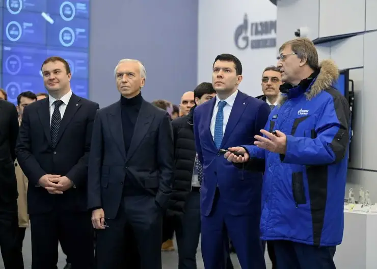 Глава Минпромторга РФ ознакомился с работой Омского НПЗ «Газпром нефти»