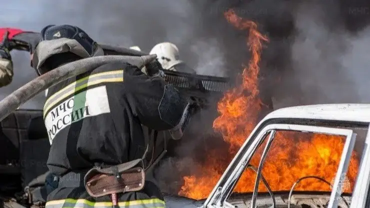 За год в Новосибирской области потушили 335 горящих машин