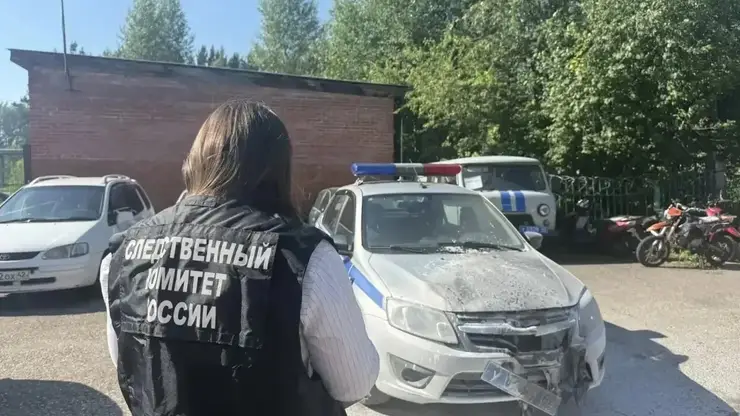 Подросток в Кузбассе поджёг полицейскую машину