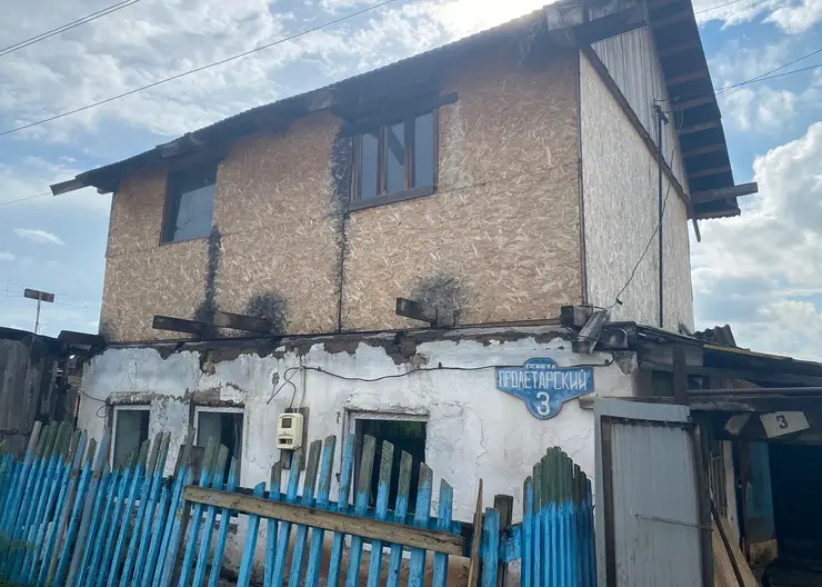 Подросток погиб, надышавшись угарным газом от бензогенератора в Ужуре: его брата, сестру и мать госпитализирвоали с отравлением