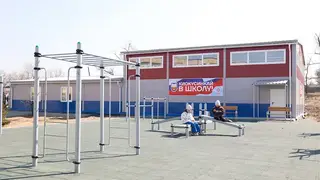 Спорткомплекс для занятия каратэ открыли в одной из школ Владивостока