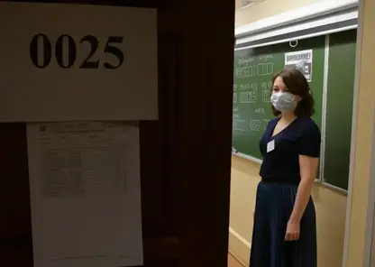 В школах Новосибирской области вводят обязательный масочный режим для персонала