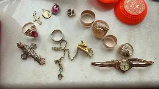 Красноярская студентка вскрыла сейф отца болгаркой и перевела мошенникам около 6 млн рублей