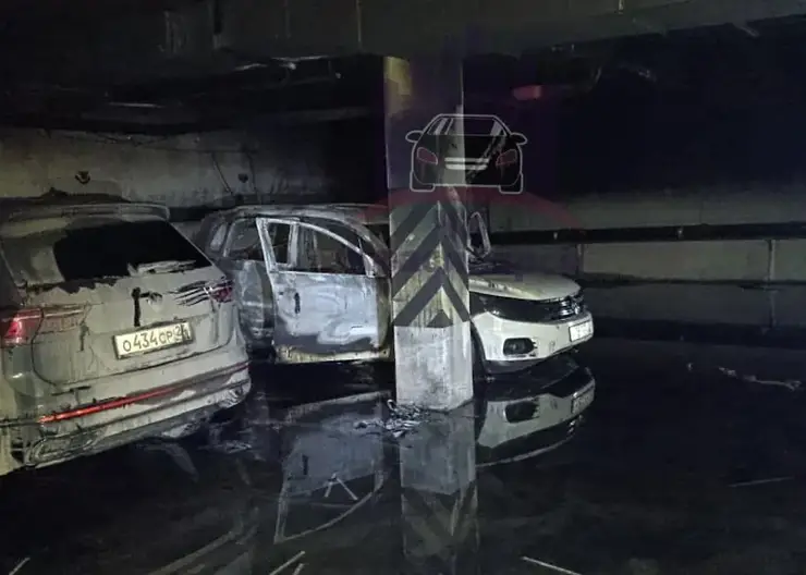 Красноярец поджег автомобили на подземной парковке на Бограда