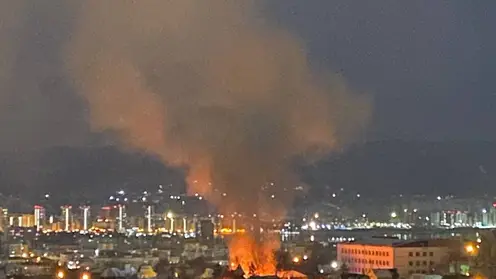 В центре Красноярска минувшей ночью произошел пожар