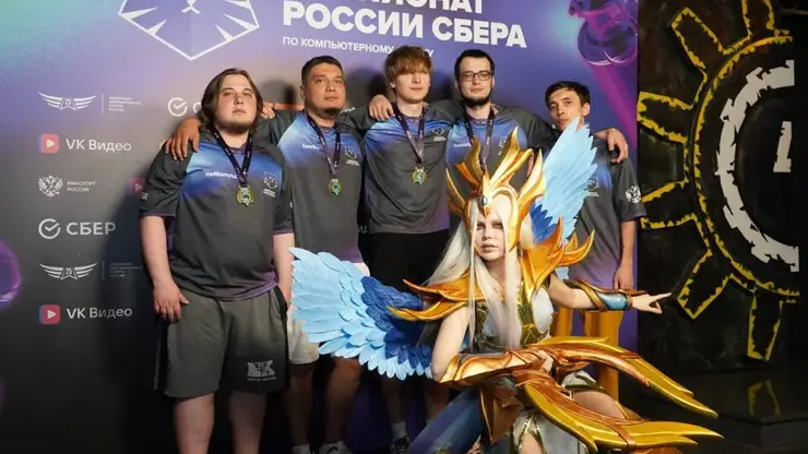 Киберспортсмены из Хакасии впервые взяли серебро на чемпионате России