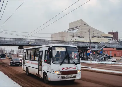 В Красноярске в новогоднюю ночь запустят 11 автобусных маршрутов через Октябрьский мост