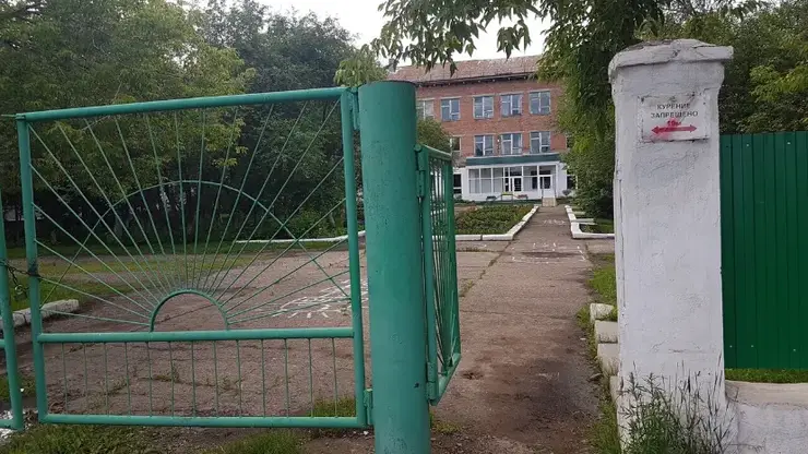 В ужурской школе трудовик лишился четырех пальцев левой руки на уроке