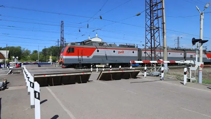 Красноярская железная дорога обновит более 30 железнодорожных переездов с интенсивным движением