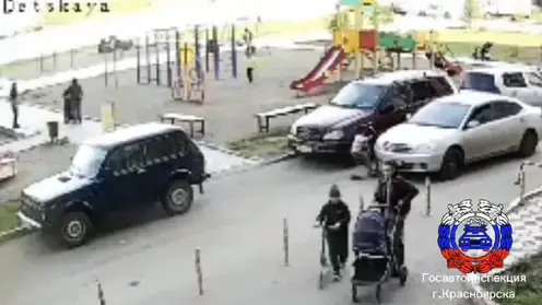 В Красноярске водитель сбил 5-летнего мальчика на самокате