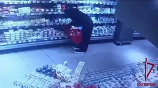Красноярку задержали за серию краж из супермаркета