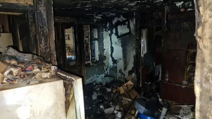 Пожар на Маяковского в Красноярске унес жизни двух человек