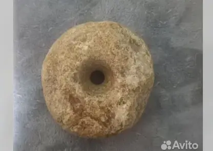 Читинец продает круглый камень с дырой посредине за три миллиона рублей