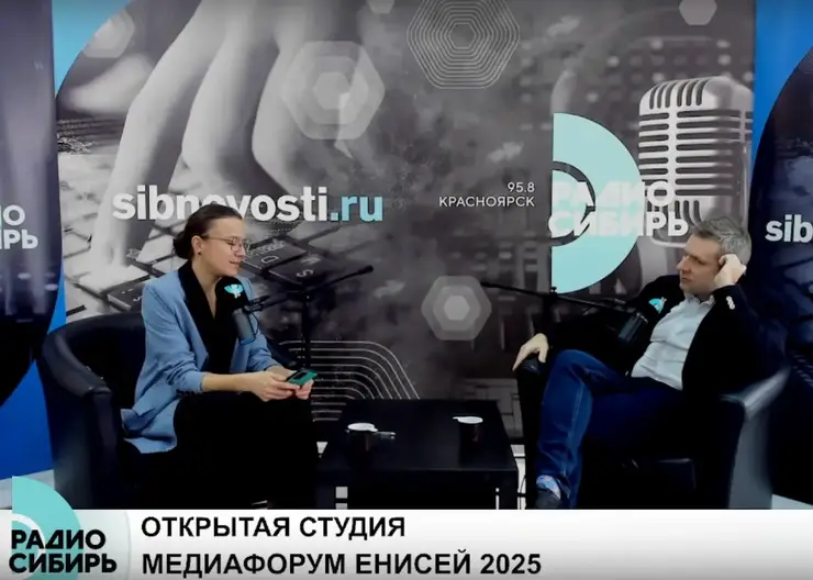 «Человек не успевает за ИИ»: эксперт предупредил о проигрыше в борьбе с фейками на красноярском форуме