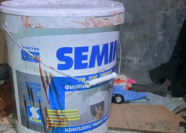 Уголовное дело возбудили в Новосибирской области после обнаружения тела младенца в подвале