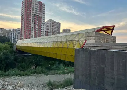 Жёлтый «хрустальный» мост в Кемерове откроют до конца 2026 года