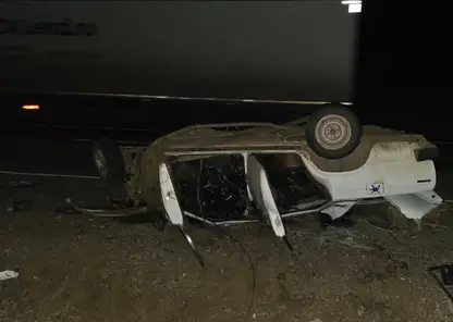 «Жигули» вылетели на встречку и столкнулись с фурой на трассе Иркутск-Чита. Погибли два человека