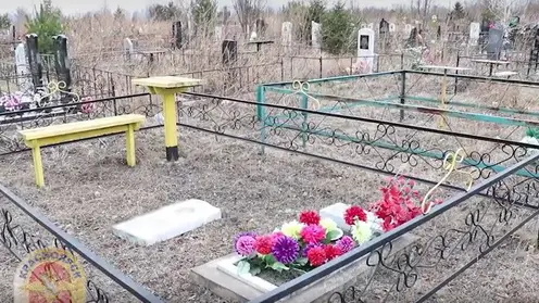 В Красноярске задержали виновного в разрушении памятников на Шинном кладбище