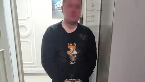 Директор магазина в Екатеринбурге обвиняется в жестоком убийстве во время застолья