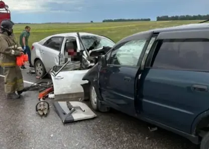 На Алтае шесть человек, включая троих детей, погибли в лобовом ДТП