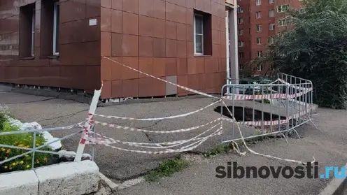 «С такими дождями у нас дом рухнет»: многоэтажка в Железнодорожном районе Красноярска претендует на судьбу дома по улице Бограда