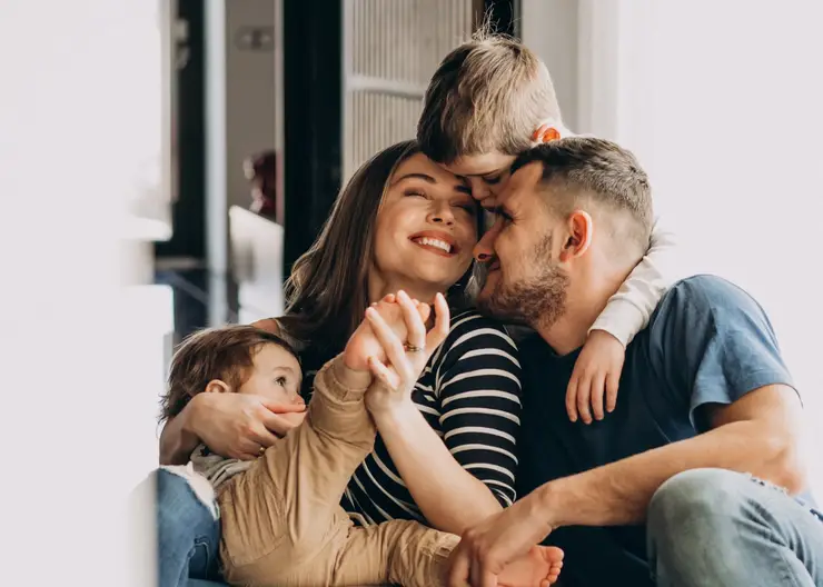 В РФ могут ввести дополнительный отпуск для многодетных родителей. Красноярские семьи поддержали идею