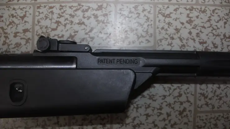 Из винтовки в колено выстрелил мужчина коллеге по работе в Красноярском крае