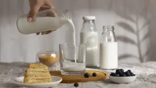 Роспотребнадзор разъяснил красноярцам ключевые отличия молока