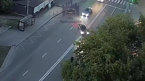 В Красноярске произошла авария с участием мотоциклиста и легкового автомобиля