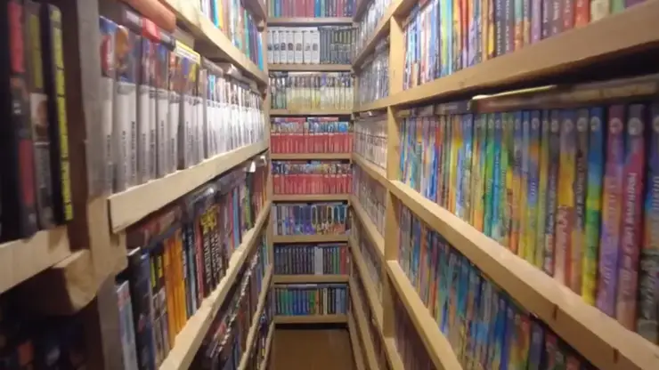 «Это образ жизни»: в Красноярском крае есть частная библиотека, где хранится 30 тысяч книжных томов