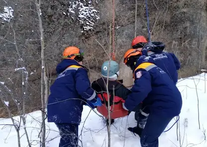 Красноярка травмировала ногу на «Столбах»: ее эвакуировали спасатели