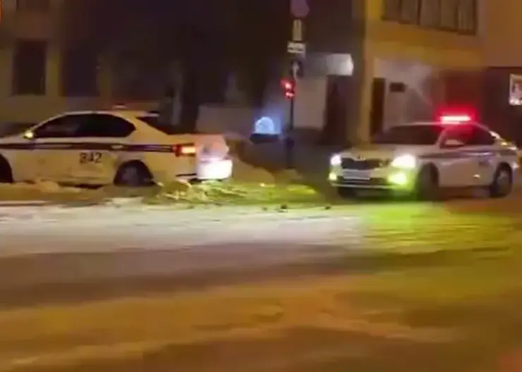 В Хабаровске во время погони столкнулись экипажи ДПС, есть пострадавшие