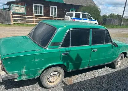 12-летний подросток решил прокатиться на багажнике «шестерки» в Мотыгинском районе Красноярского края и упал во время маневра: его госпитализировали