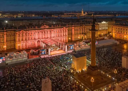 Добавить празднику искусства: в Абакане в День города «Ростелеком» покажет «Классику на Дворцовой»