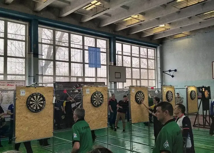 В Красноярске в эти дни проходит Чемпионат Сибири по дартсу 