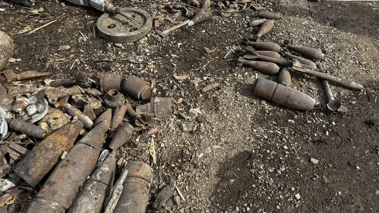 При попытке разобрать артиллерийский снаряд на металлолом погиб житель Бурятии