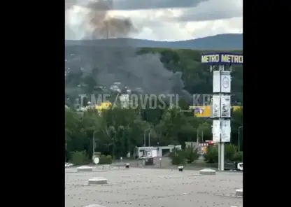 Красноярцы заметили густой дым возле гипермаркета «Лента» на ул. Мичурина