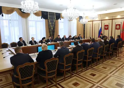 Депутаты и губернатор обсудили бюджет Красноярского края на «нулевых чтениях»