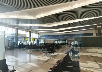 В аэропорту Красноярска эвакуировали людей